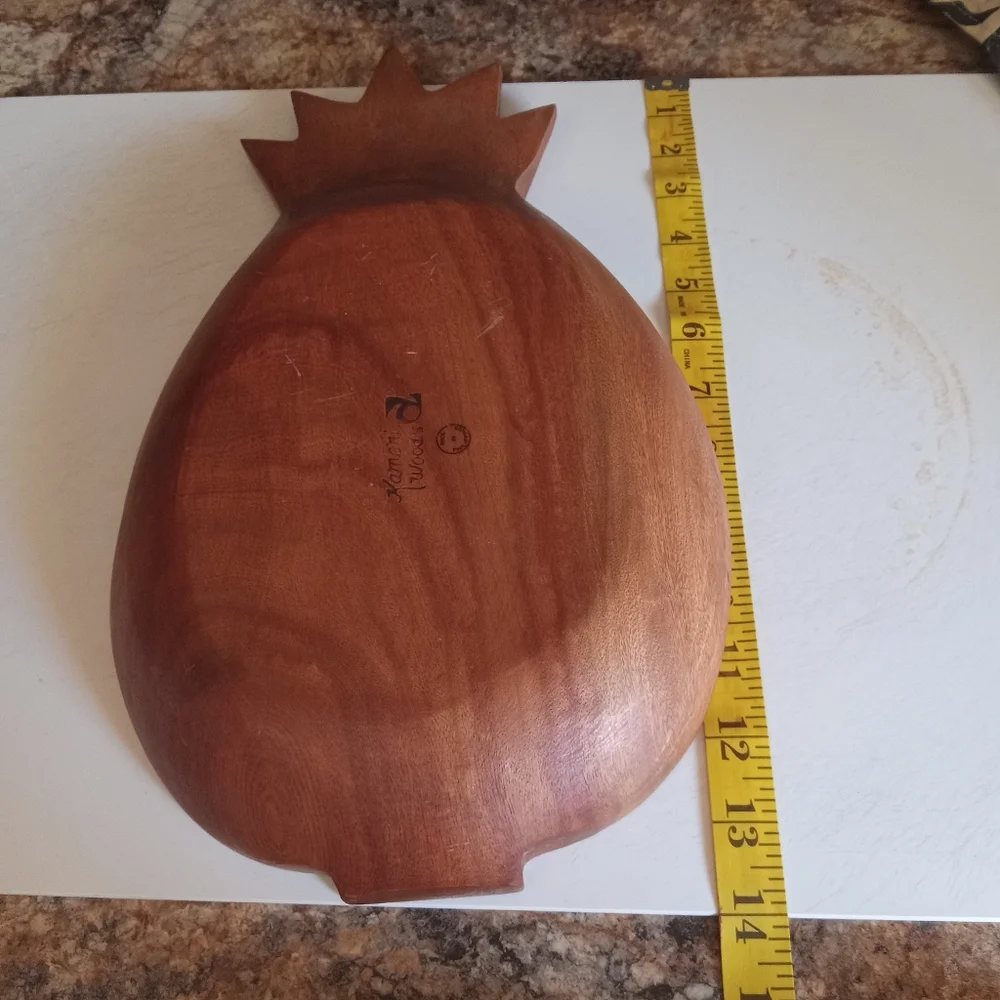 Kamari Woods hand carved wooden pineapple bowl. Vintage.